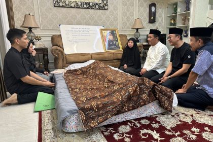 Brigjen Pol dr Farid Amansyah wafat pada 9 Mei 2026. Mentan Amran Sulaiman turut melayat dan menyebut almarhum sebagai putra terbaik Polri di bidang kesehatan.
