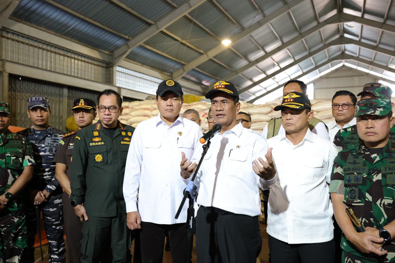 Menteri Pertanian RI, Andi Amran Sulaiman konferensi pers di Kepulauan Riau