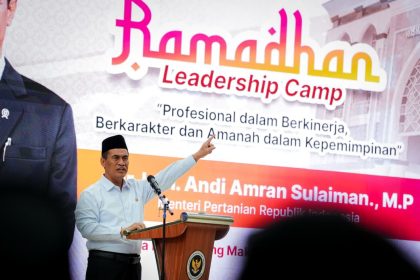 Menteri Pertanian RI, Andi Amran Sulaiman pada Leadership Camp ASN Sulawesi Selatan di Asrama Haji Sulawesi Selatan, Kamis (26/2/2026)