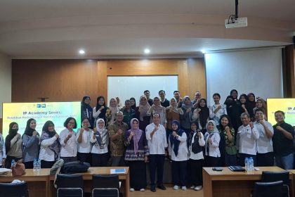 Kementan mendorong Universitas Gadjah Mada (UGM) mendaftarkan Hak Perlindungan Varietas Tanaman (PVT) guna melindungi inovasi varietas unggul, mempercepat hilirisasi riset, dan mendukung swasembada pangan nasional.