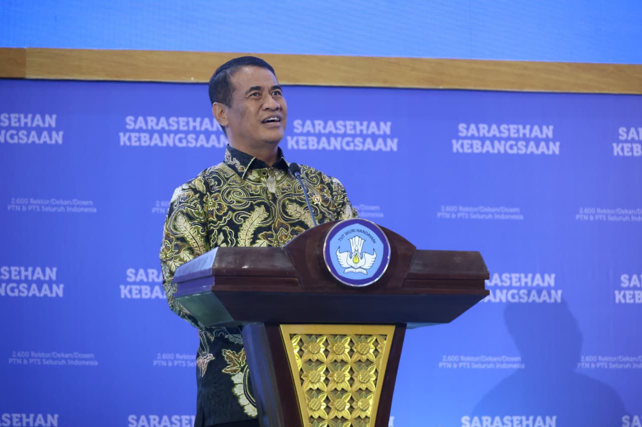 Mentan Amran saat berbicara dihadapan 2.600 peserta mengikuti Sarasehan Kebangsaan Sabtu (27/6/2026).