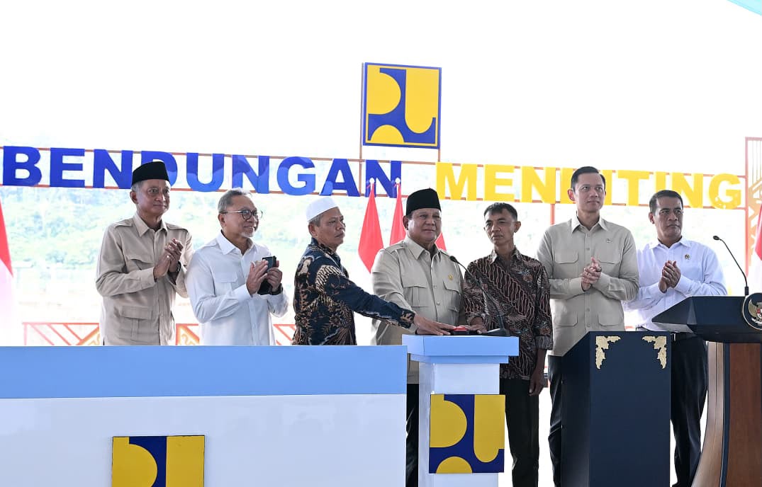 Presiden Prabowo Resmikan Lima Bendungan, Mentan Amran Yakin Produksi Beras Naik 1 Juta Ton