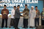 Mentan Amran Sulaiman tegaskan swasembada pangan adalah buah kolaborasi. Pemerintah juga tindak tegas mafia minyak goreng dan tata ulang bisnis peternakan.