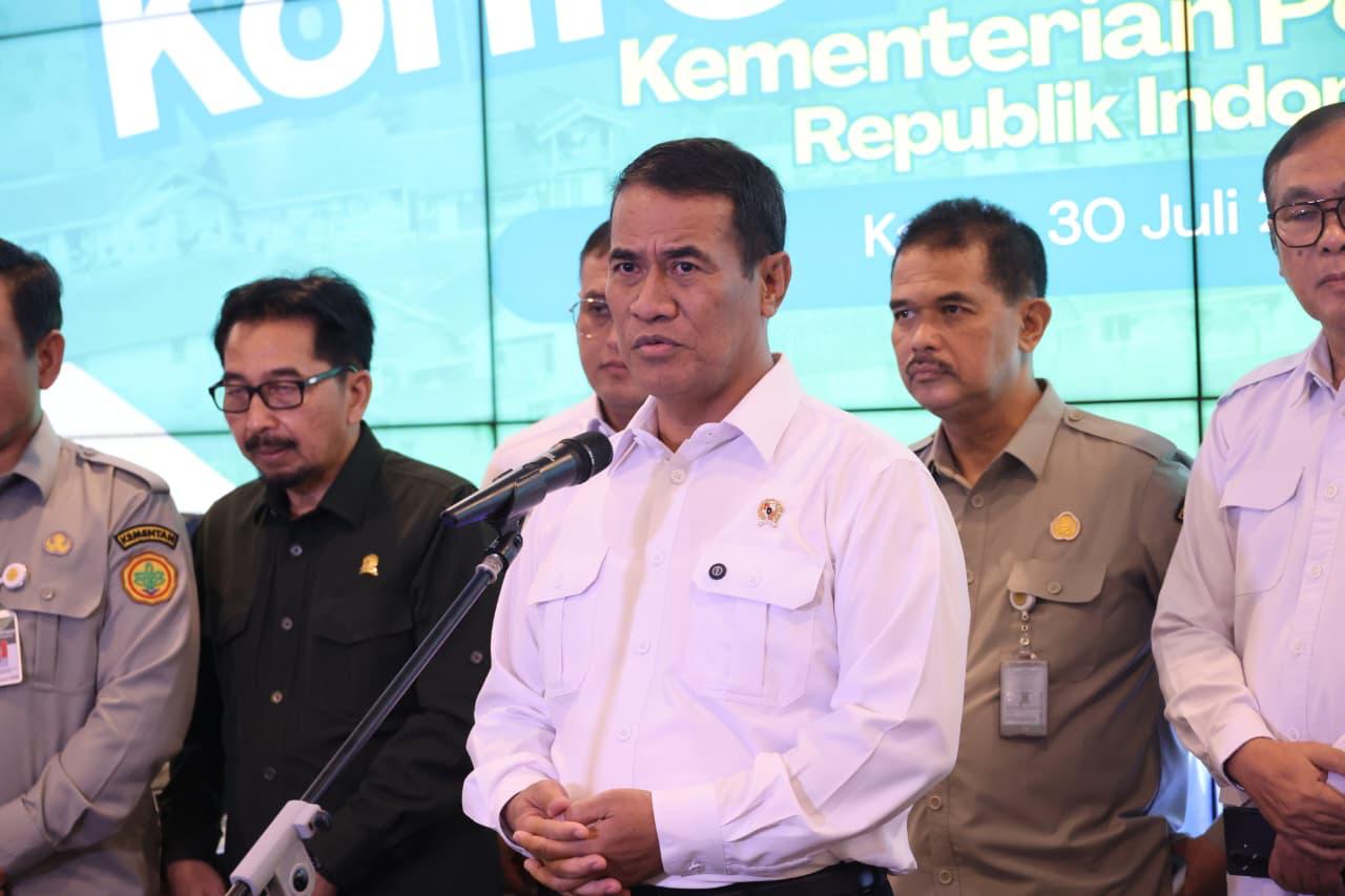 mentan andi amran sulaiman rp 2 triliun penggilingan rampas hak petani konferensi pers