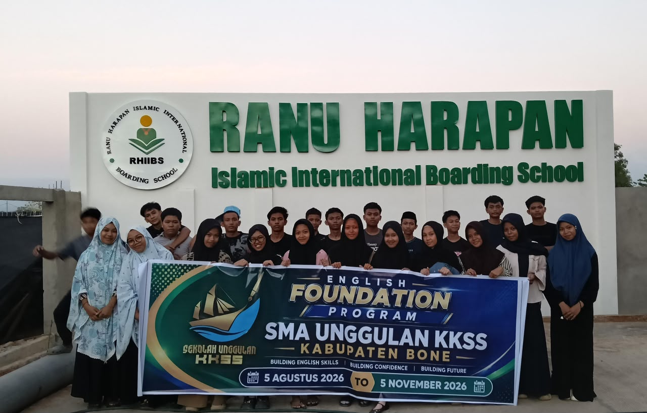 SMA Unggulan KKSS Bone melalui pelaksanaan English Foundation Program