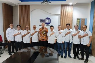 Pengurus Persatuan Wartawan Indonesia (PWI) Sulawesi Selatan bertandang ke Kantor LPP TVRI Sulawesi Selatan di Jalan Kakatua, Makassar, Selasa (18/8/2026)